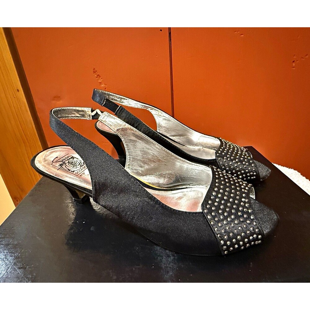 Special Occasions by Saucus Shoe Women’s Black Slingback Peep Toe Bow Studs 9.5B